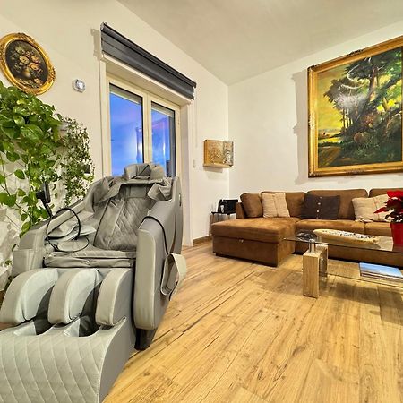 Carrubba'S Luxury Home San Giovanni La Punta Esterno foto